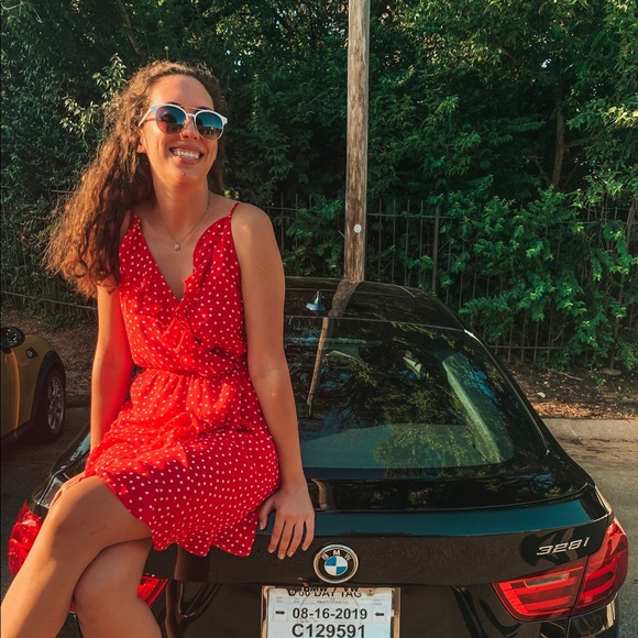 Meet your Posh Ambassador, Jesse - Picture 2 of 2